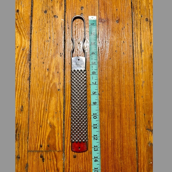 Vintage INOX Italy Classic Zester/ Cheese Grater - Picture 4 of 4